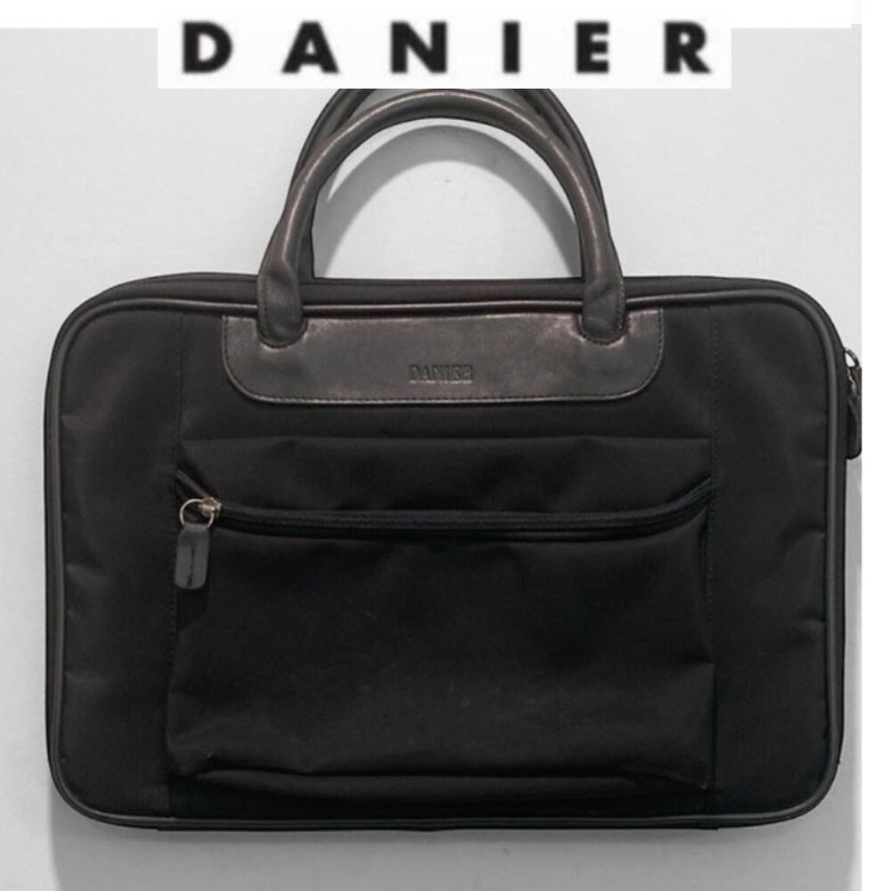 Danier Black Leather Laptop Briefcase Messenger Bag 15.5" Business